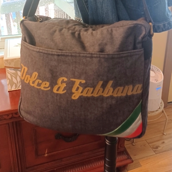 Dolce & Gabbana Handbags - Dolce & Gabbana messenger